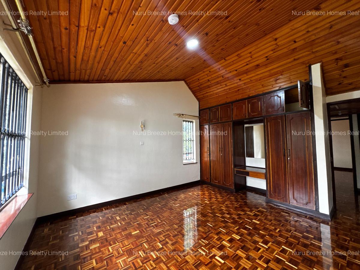 4 Bed House with En Suite in Gigiri - 12