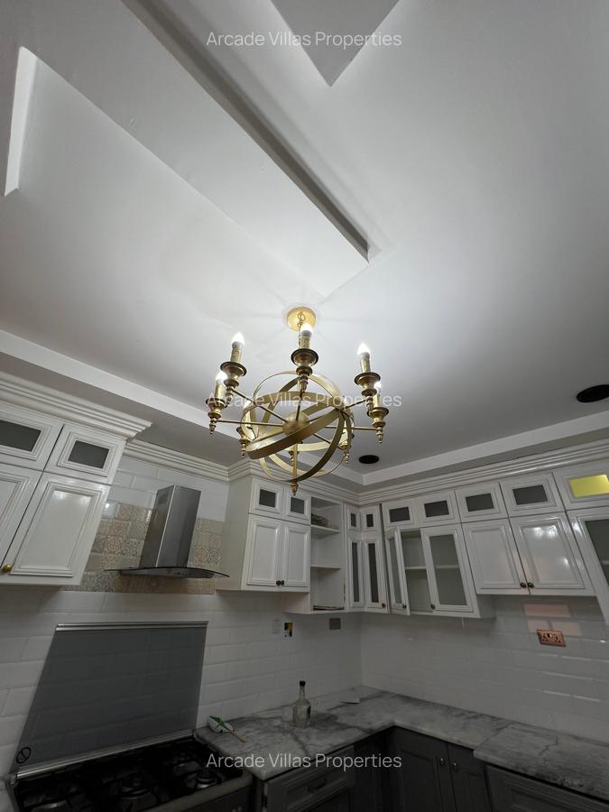 3 Bed Apartment with En Suite in Kileleshwa - 3