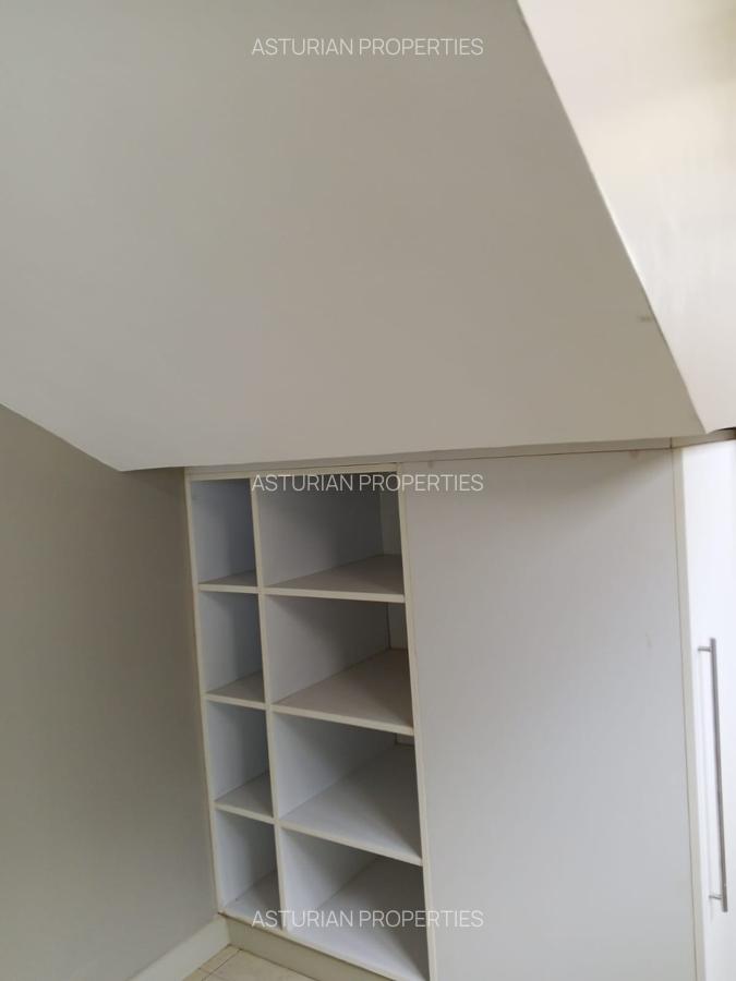 4 Bed Townhouse with En Suite in Runda - 17