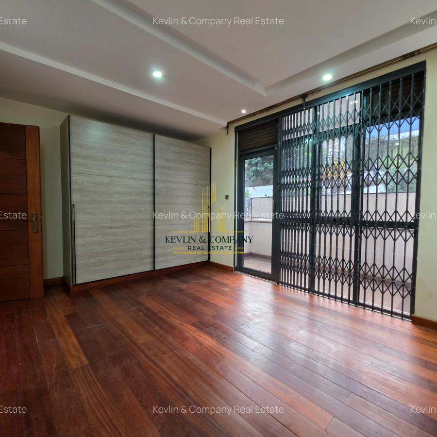 7 Bed Villa with En Suite in Nyari - 7