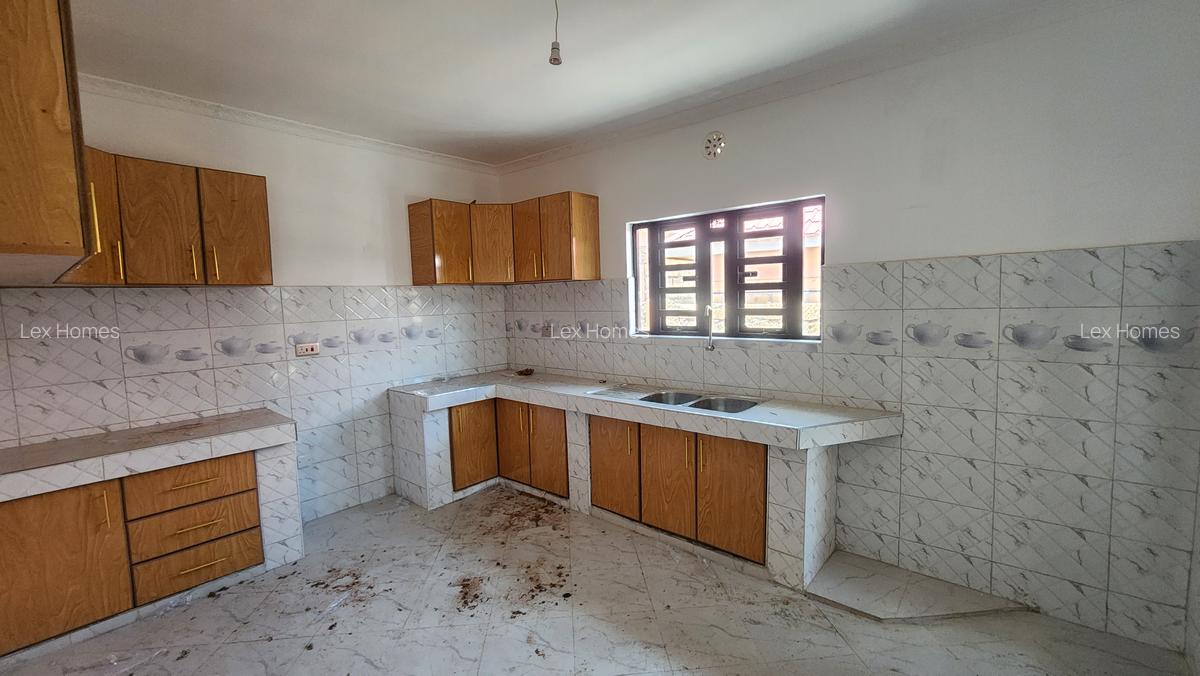 3 Bed House with En Suite at Ongata Rongai - 5