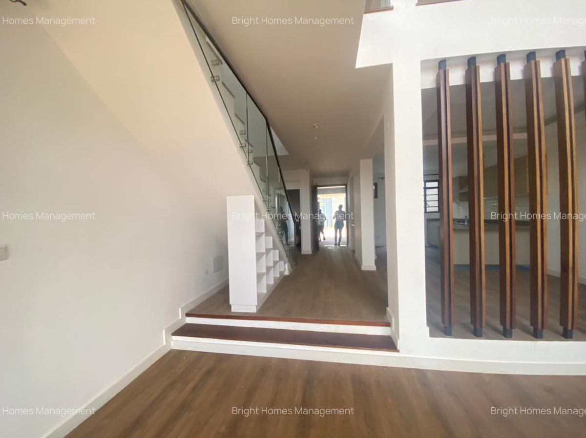 4 Bed Townhouse with En Suite in Loresho - 6