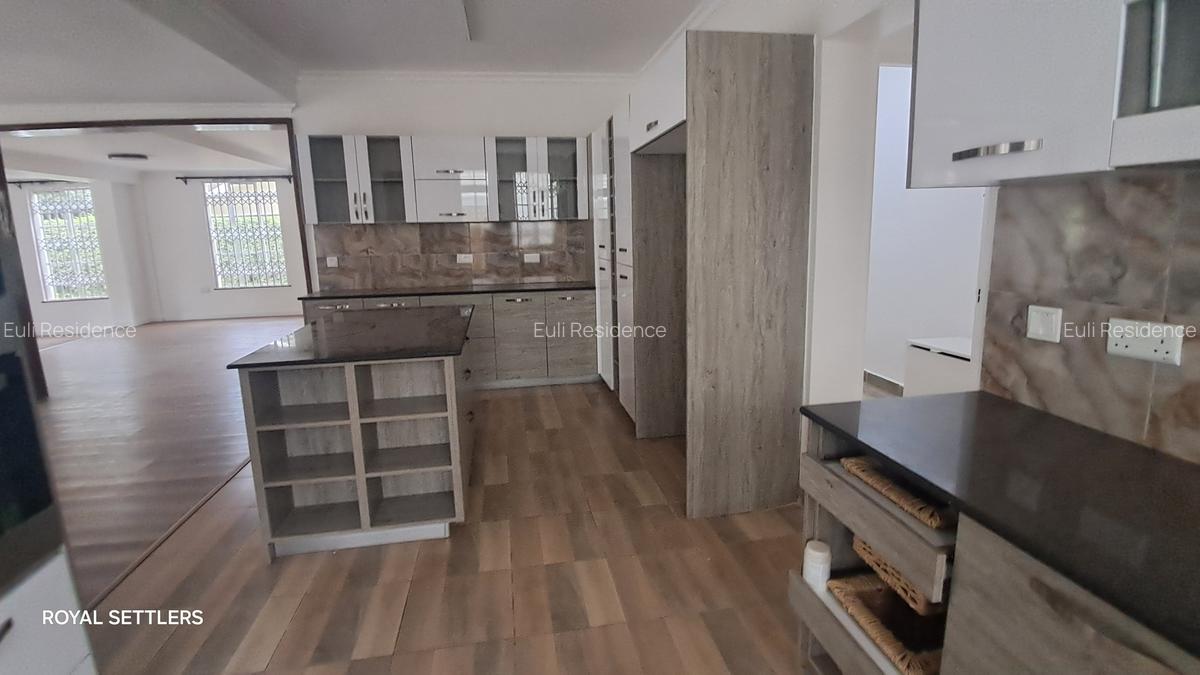 4 Bed Townhouse with En Suite at Kitisuru Ridge - 14