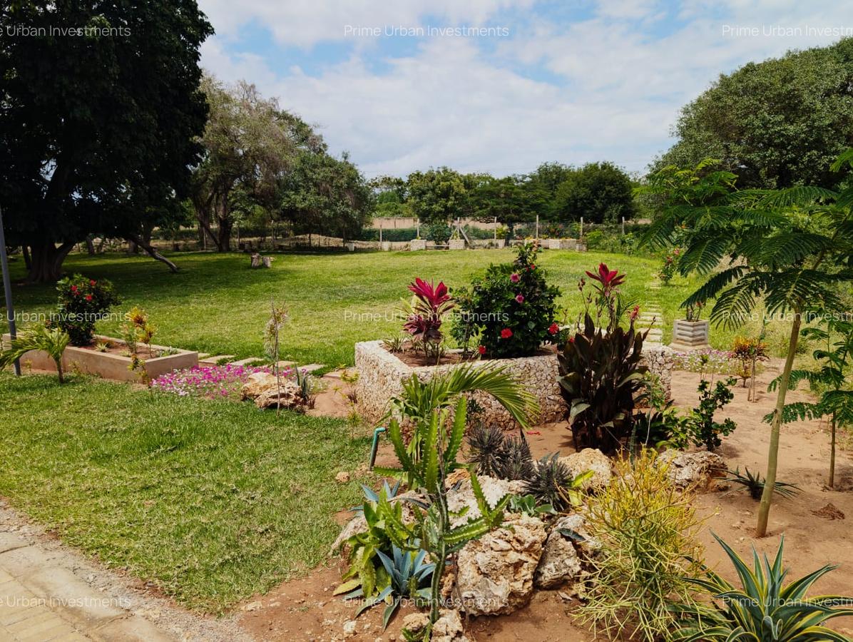 Land in Vipingo - 11