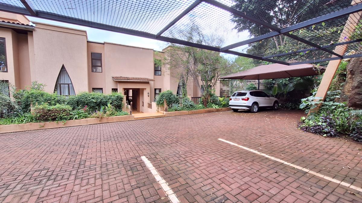 3 Bed Villa with En Suite at Spring Valley Estate. - 2