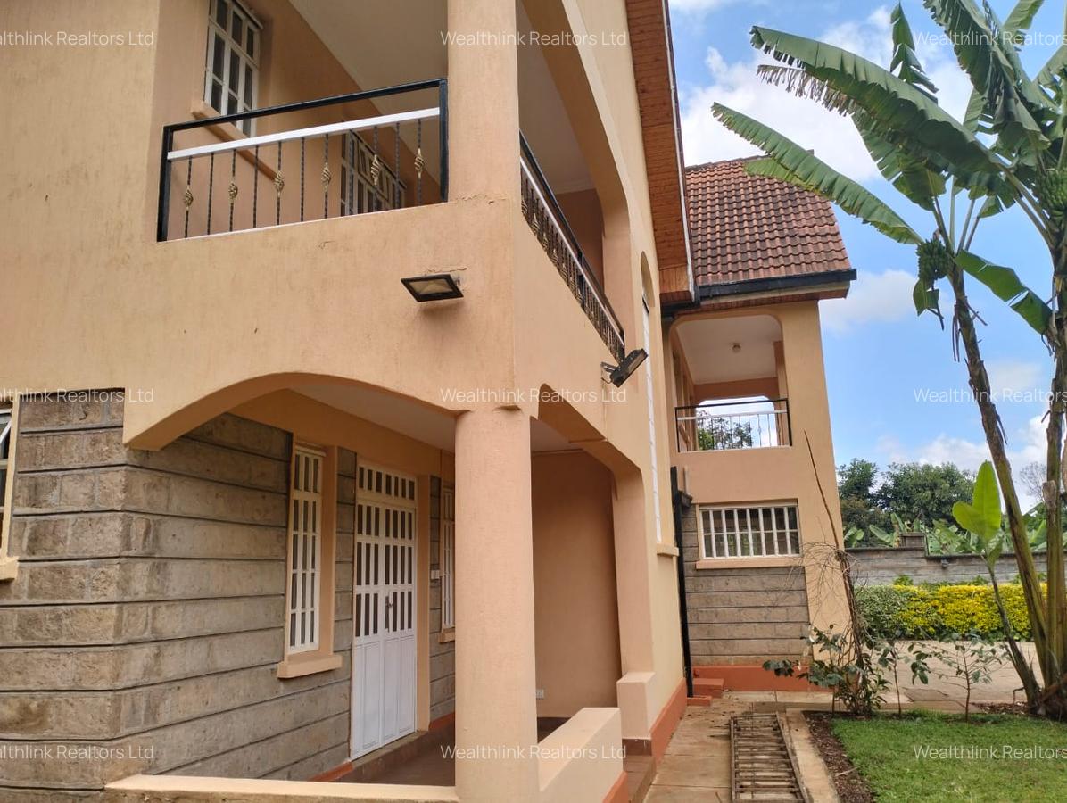 4 Bed Townhouse with En Suite at Lonetree - 15
