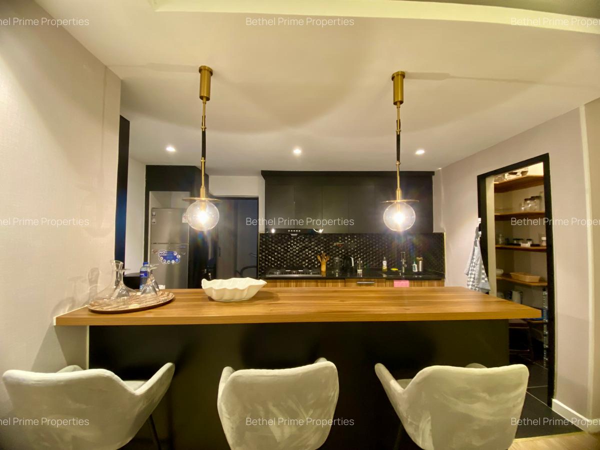 3 Bed Apartment with En Suite in Brookside - 4