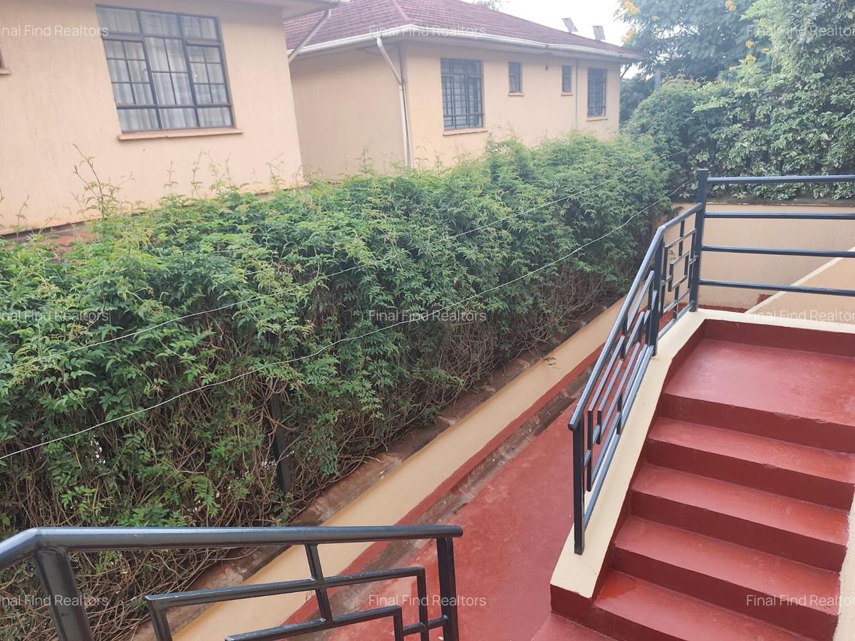 4 Bed Townhouse with En Suite in Kitisuru - 5