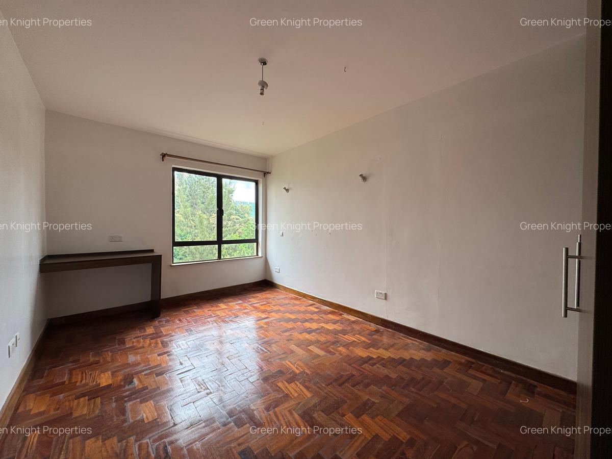 Serviced 3 Bed Apartment with En Suite in Kilimani - 8
