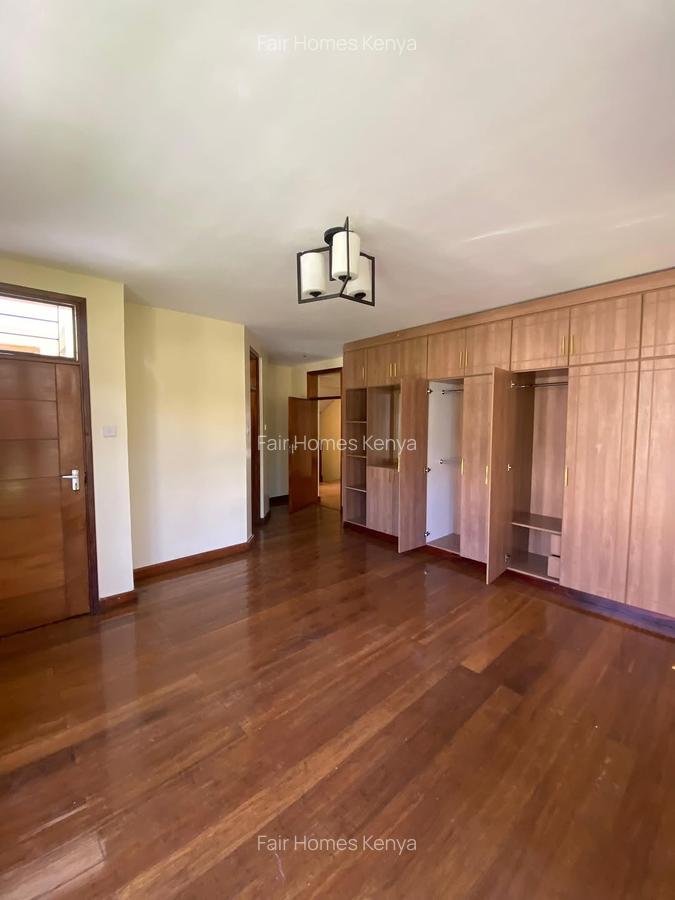 5 Bed Townhouse with En Suite at Amboseli Road - 17