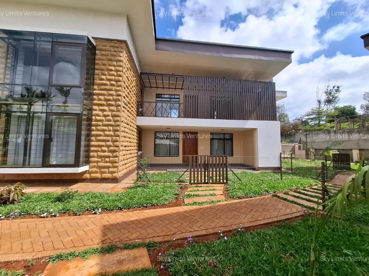 2 Bed Townhouse with En Suite in Ridgeways - 6