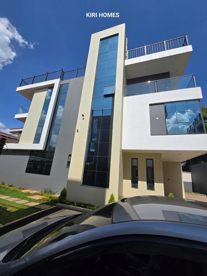 5 Bed Townhouse with En Suite in Lavington - 19