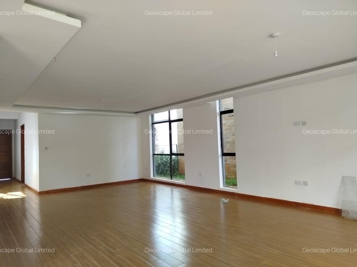 4 Bed House with En Suite in Kiambu Road - 8