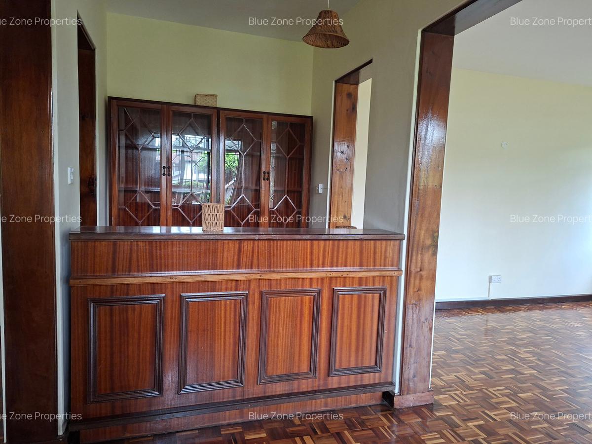 5 Bed House with En Suite at Off Un Avenue - 4