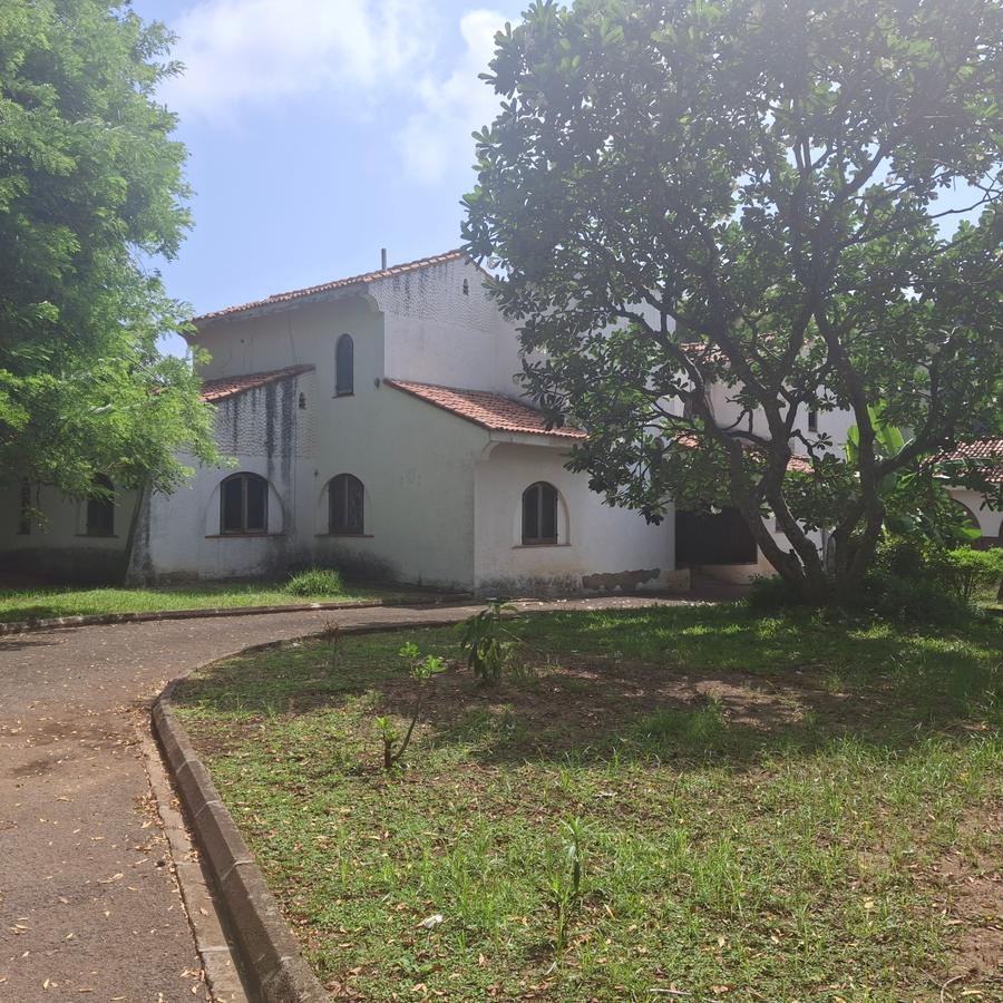 5 Bed House with En Suite at Nyali Mombasa - 2