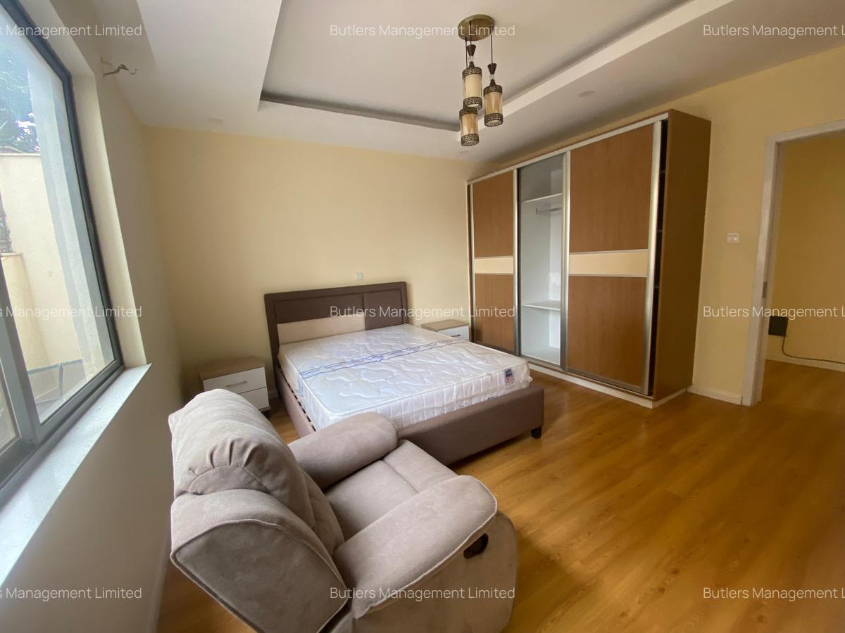 4 Bed Apartment with En Suite in Brookside - 13