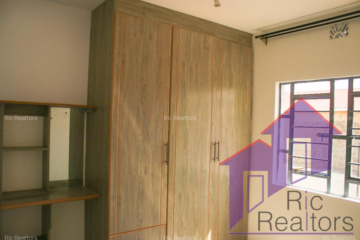 3 Bed House with En Suite at Aacia Road - 8