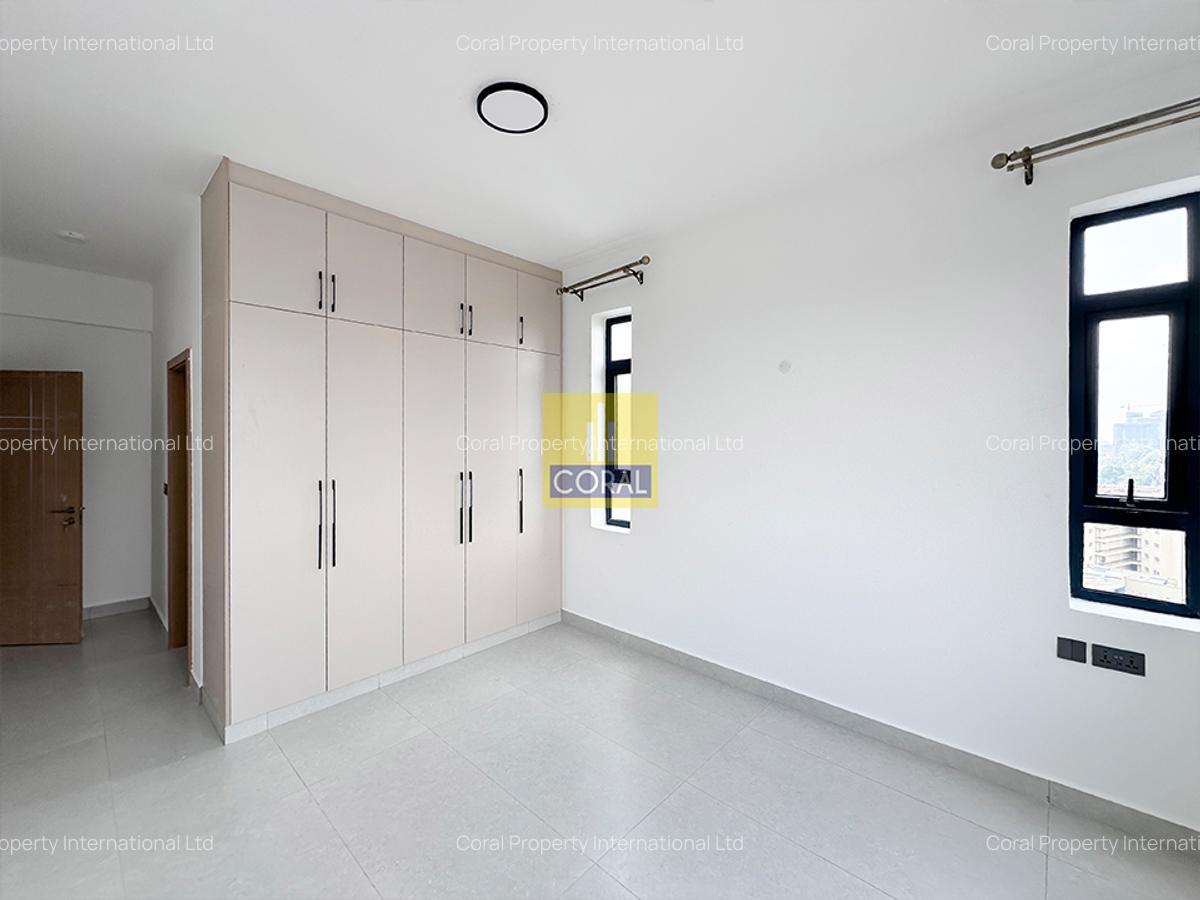 3 Bed Apartment in Brookside - 9