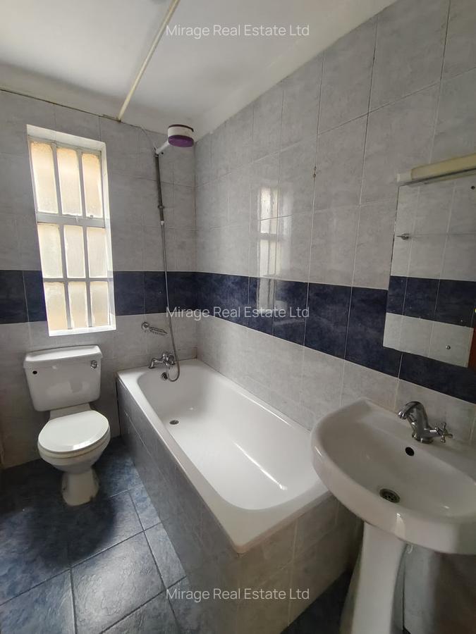 4 Bed Apartment with Swimming Pool in Kilimani - 15