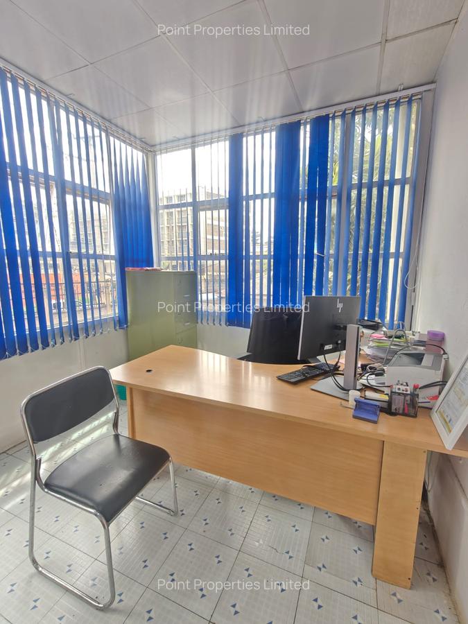 400 ft² Office with Service Charge Included in Westlands Area - 6
