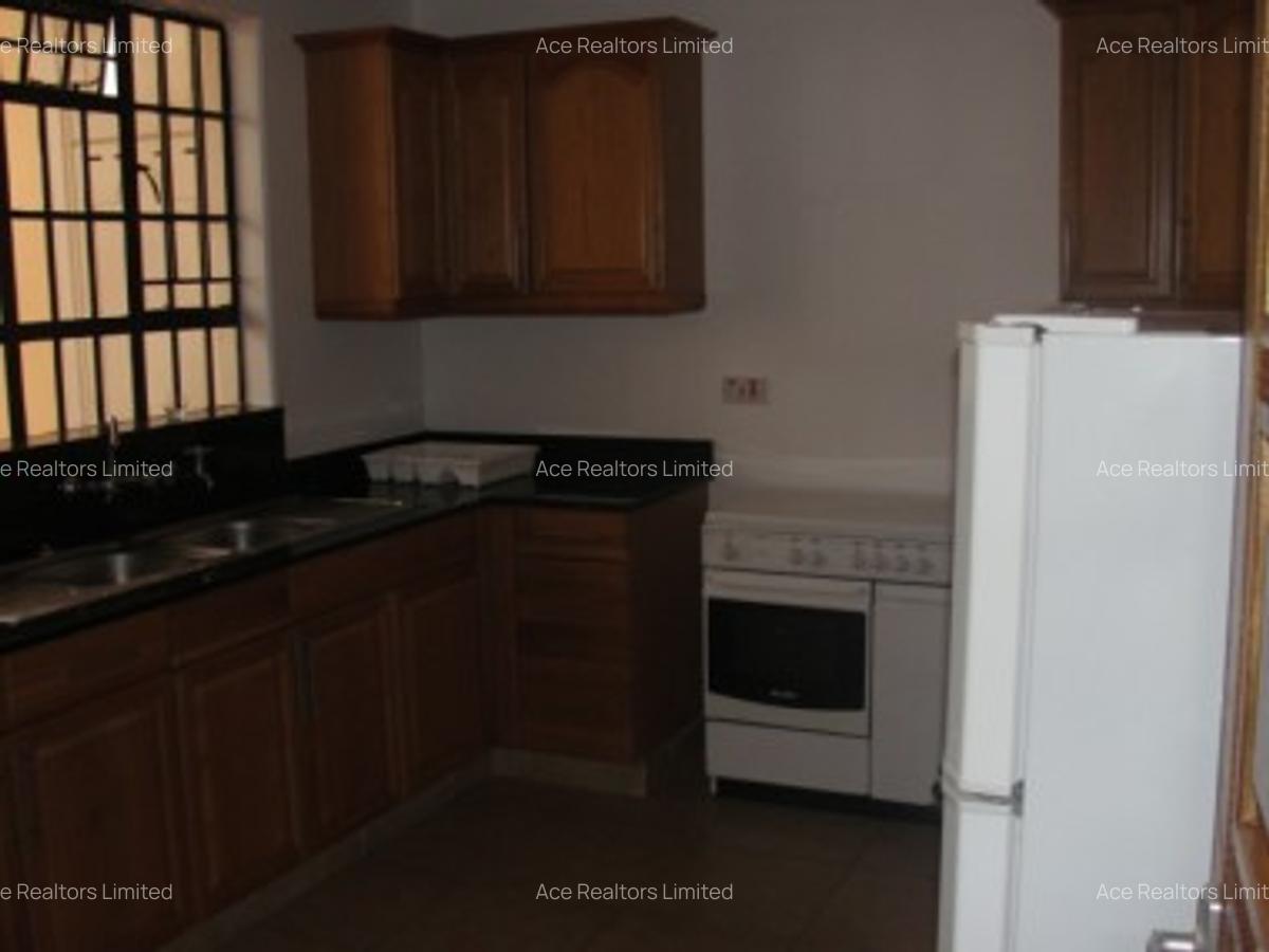 Furnished 3 Bed Apartment with En Suite at Brookside - 5