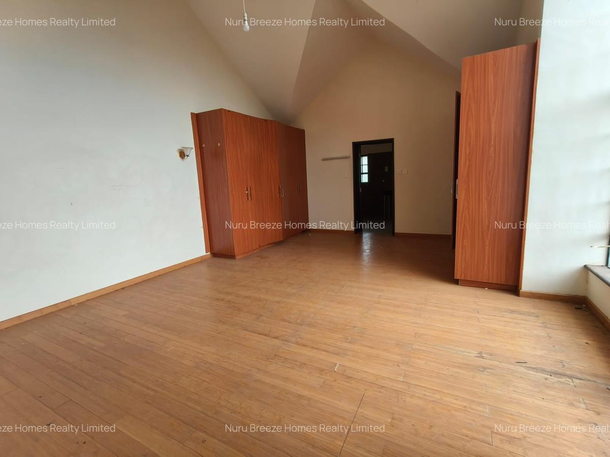 5 Bed Townhouse with En Suite in Karen - 7