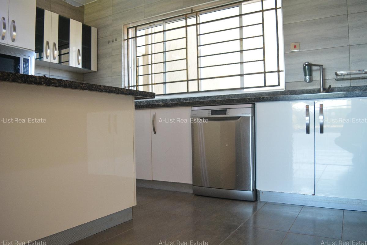 3 Bed Apartment with En Suite at Kileleshwa - 10