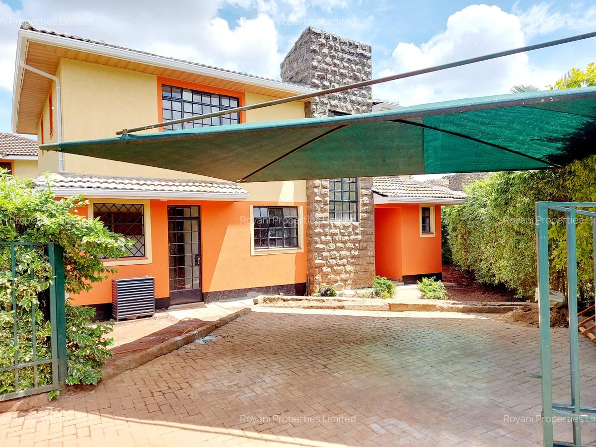 3 Bed Villa with En Suite at Fourways Junction - 1