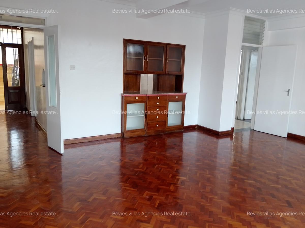 2 Bed Apartment with En Suite at Kilimani - 12