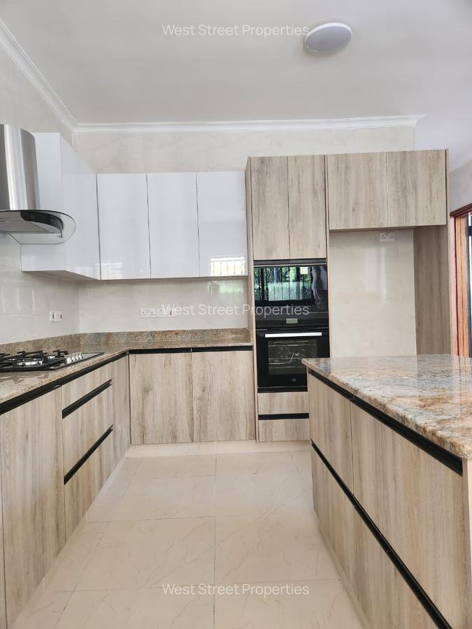 4 Bed Townhouse with Staff Quarters in Karen - 6