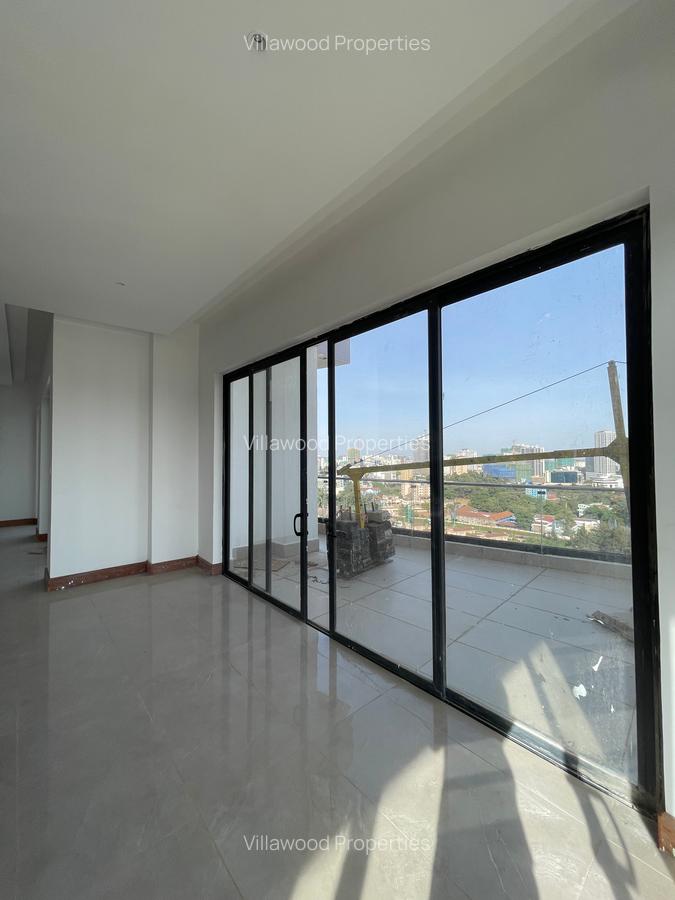 5 Bed Apartment with En Suite in Riverside - 3