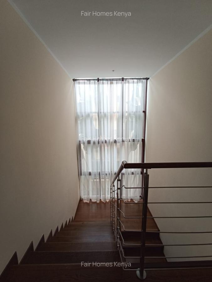 5 Bed Townhouse with En Suite at Convent Drive - 16