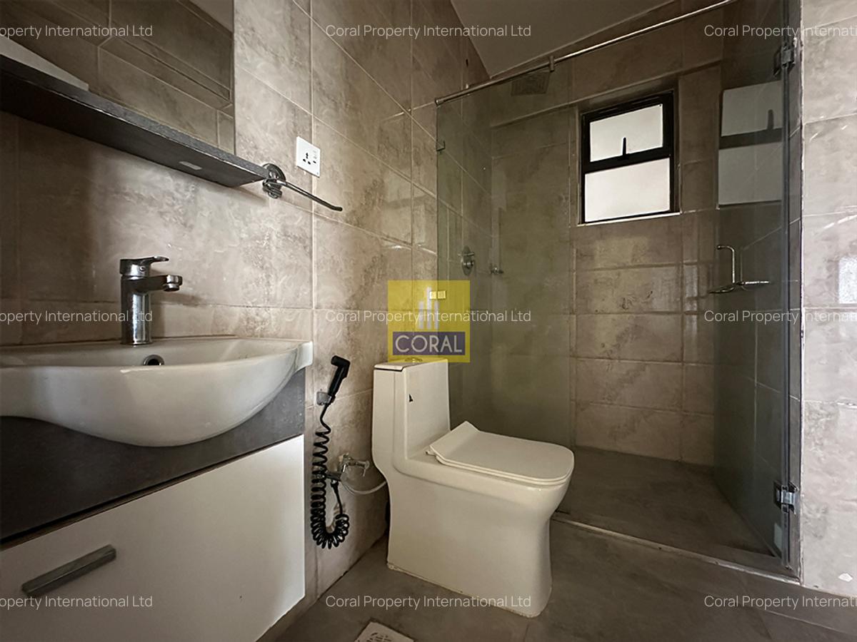 5 Bed Apartment in Parklands - 11