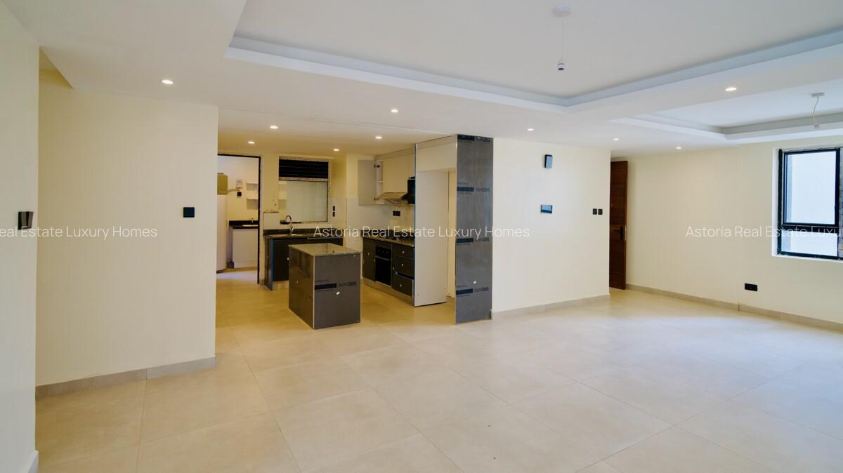 4 Bed Apartment with En Suite at 2026-430 - 16