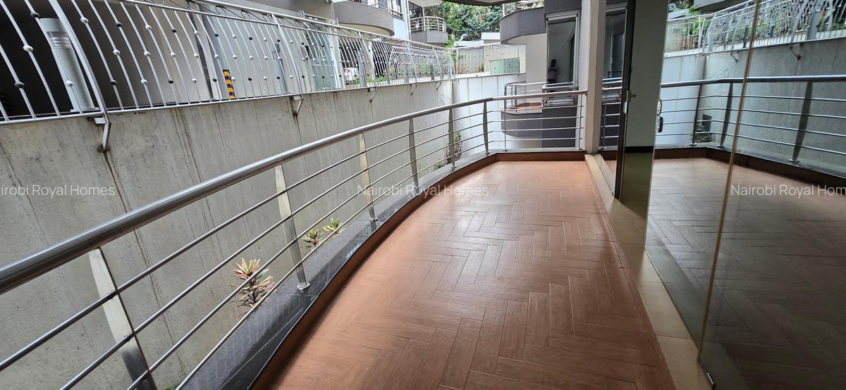 3 Bed Apartment with En Suite at Riverside Drive - 20