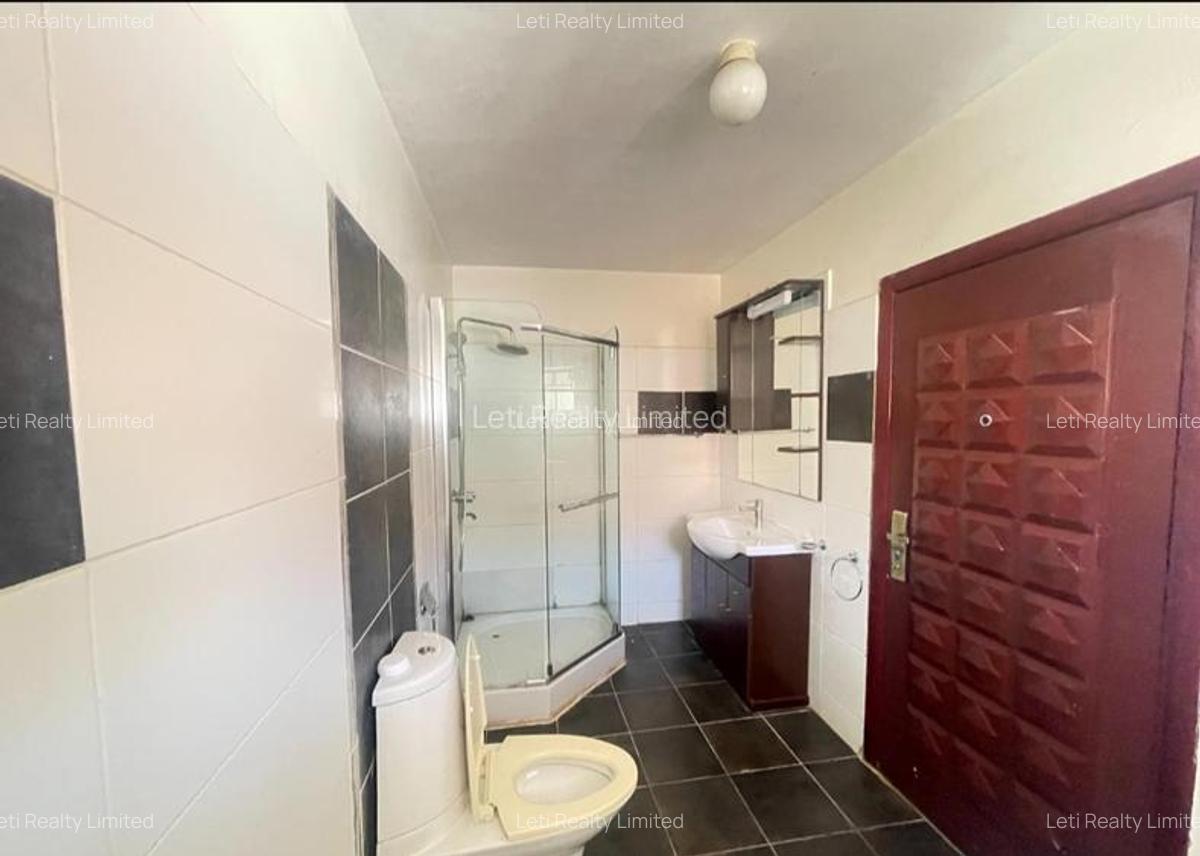 5 Bed Townhouse with En Suite in Lavington - 14