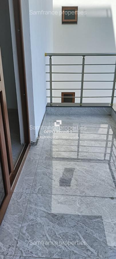 3 Bed Apartment with En Suite at Baobab Road - 10