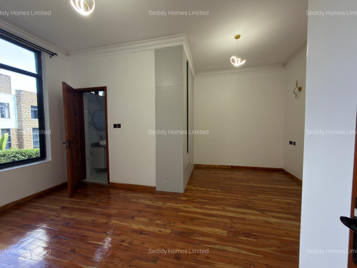 6 Bed Villa with En Suite in Karen - 12