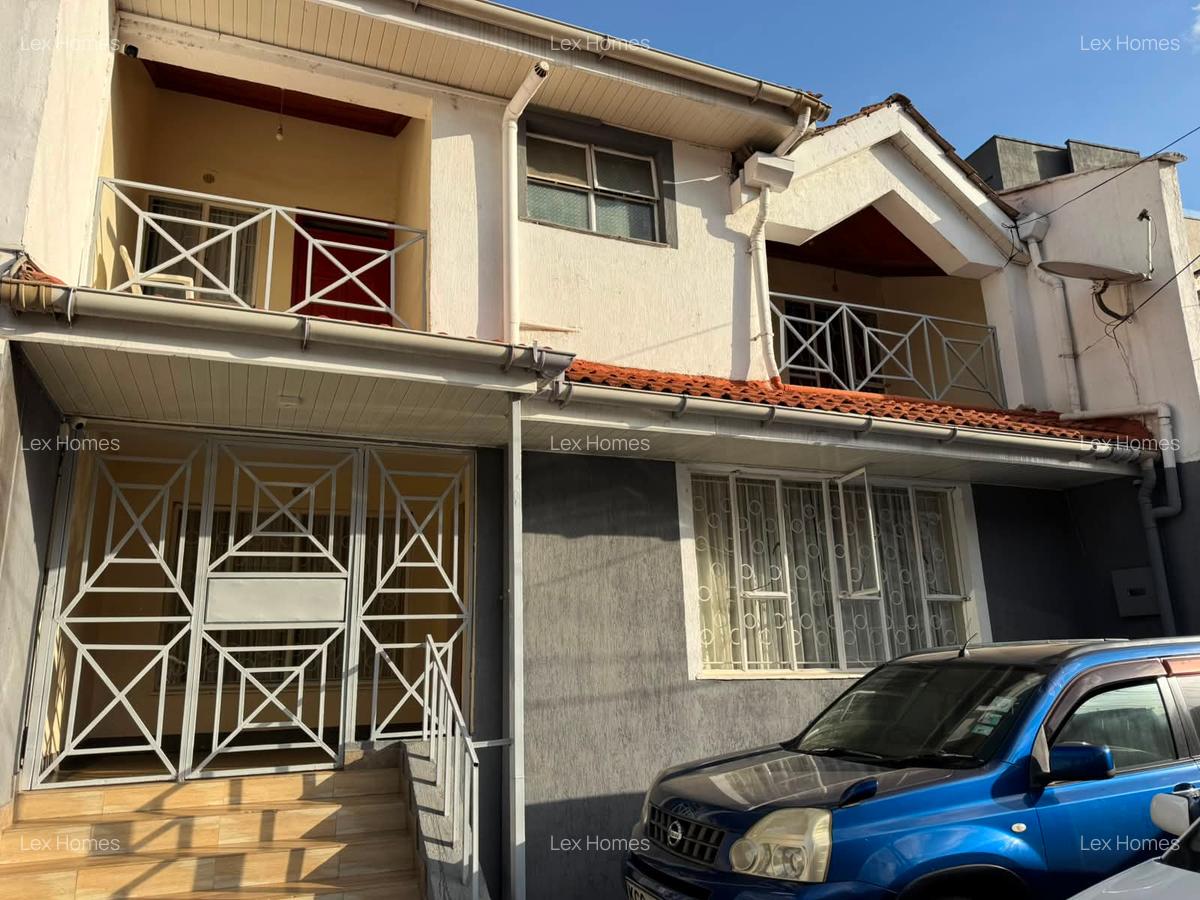 5 Bed House with En Suite at Langata Road - 1