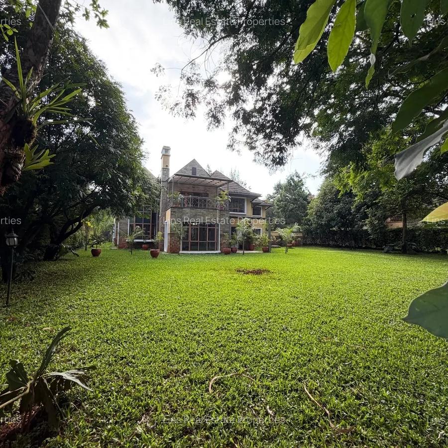5 Bed Townhouse with En Suite in Runda - 2