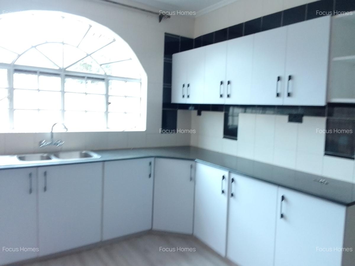 Serviced 2 Bed Apartment with En Suite in Westlands Area - 10