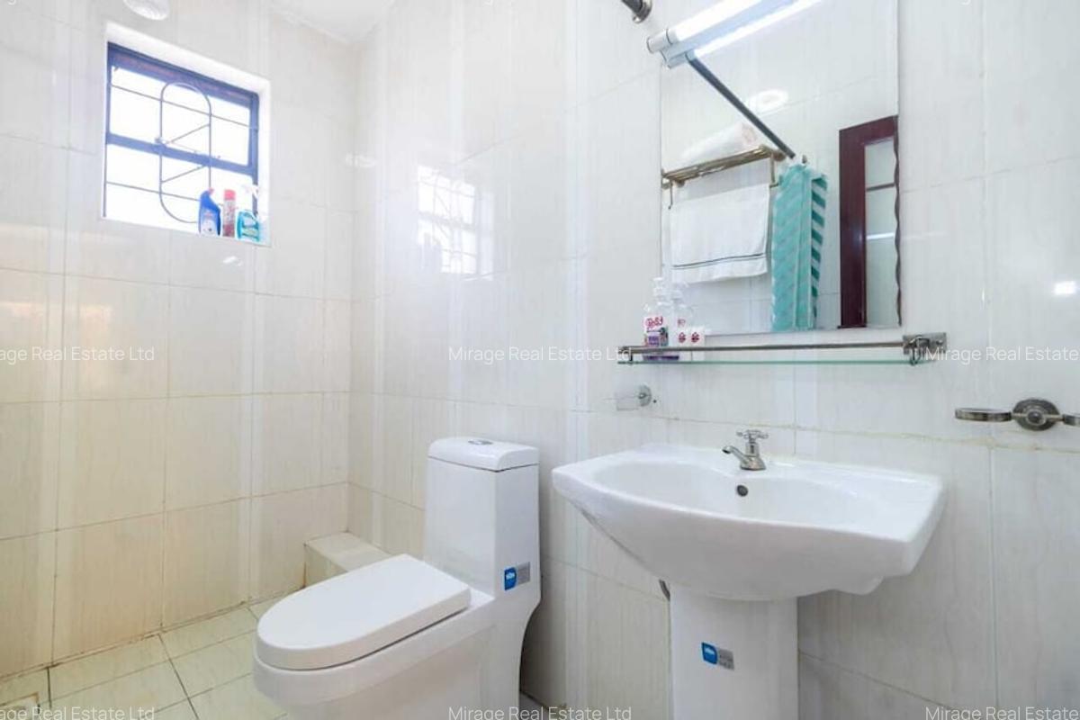 2 Bed Apartment with En Suite in Lavington - 14