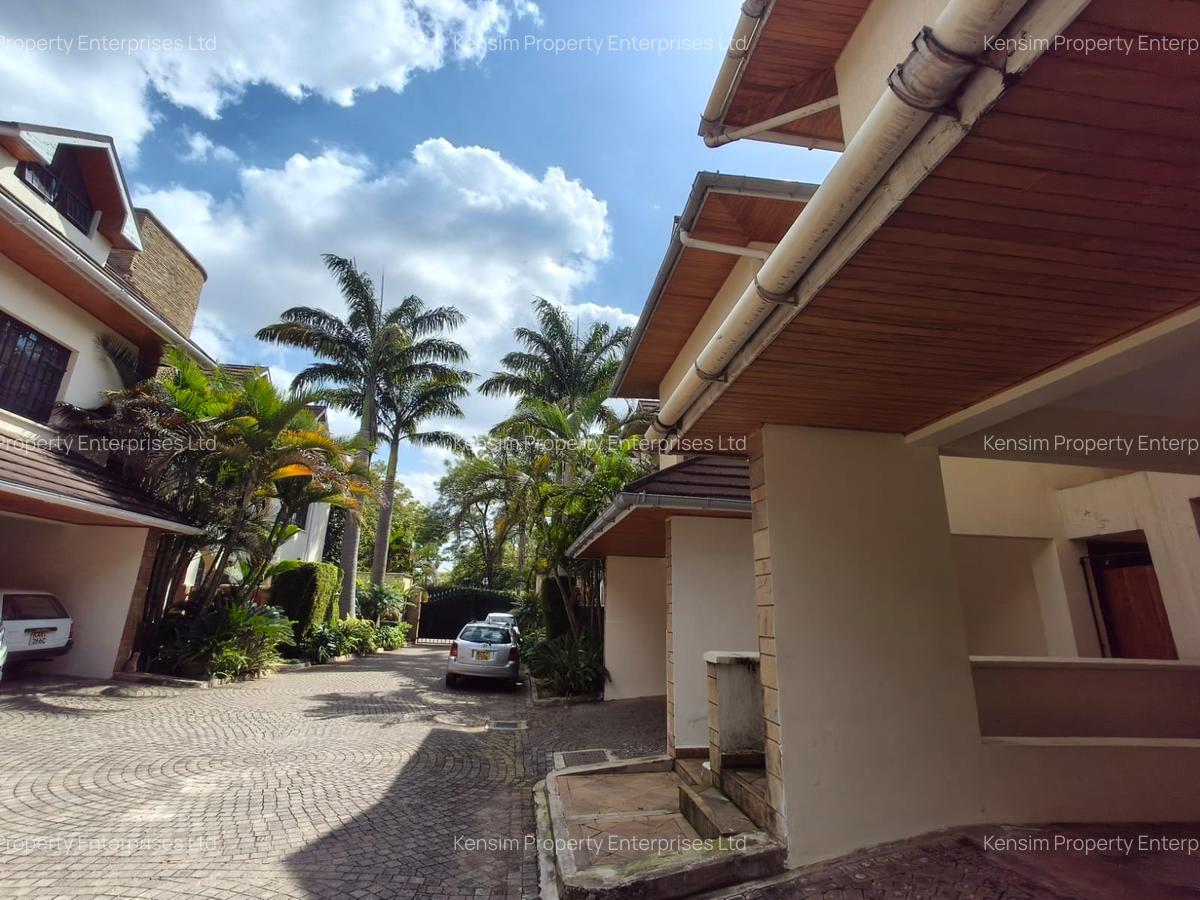 5 Bed Townhouse with En Suite in Lavington - 5