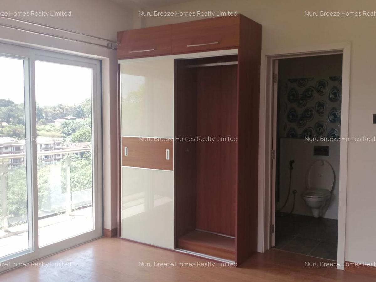 3 Bed Apartment with En Suite in Westlands Area - 10
