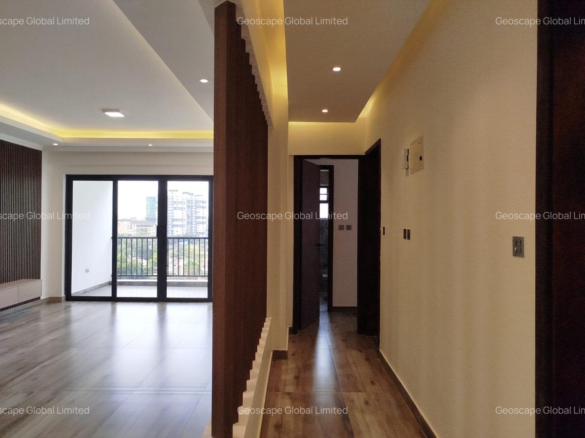 2 Bed Apartment with En Suite in Brookside - 11