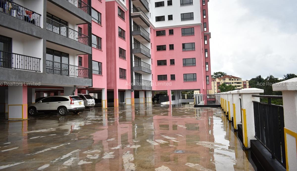 3 Bed Apartment with En Suite at City Park Avenue - 1