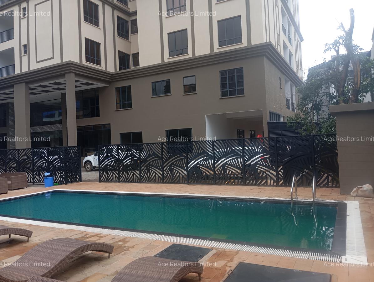 2 Bed Apartment with En Suite at Brookeside Estate - 17