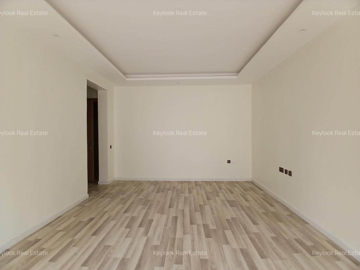 5 Bed Townhouse with En Suite at Lavington Green - 10