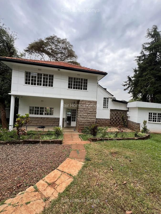 3 Bed House with En Suite at Lavington Green - 2