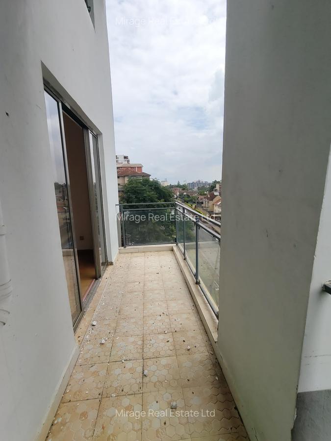3 Bed Apartment with Swimming Pool in Kileleshwa - 14